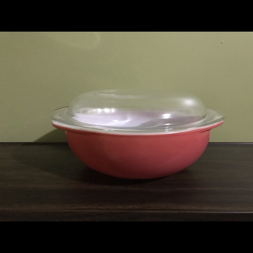 Vintage Pyrex flamingo pink 024